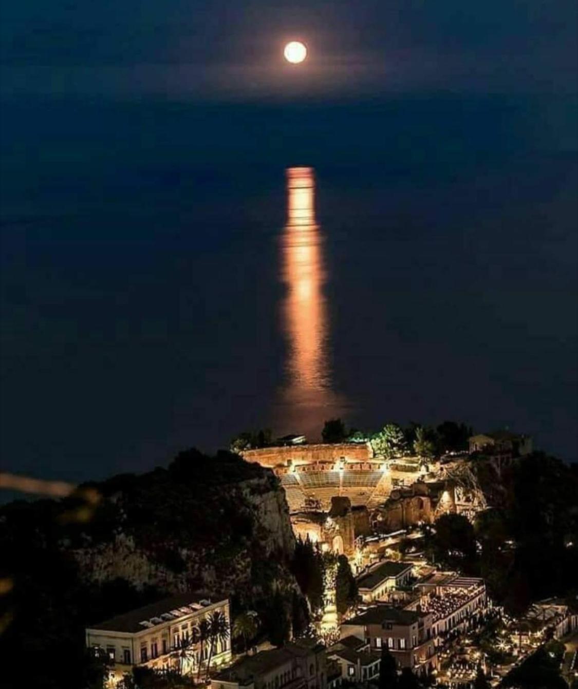L'host In Apartment Taormina